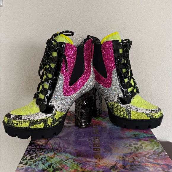 Cape Robbin Pink and Silver Glitter Heeled Boots - Picture 3 of 5